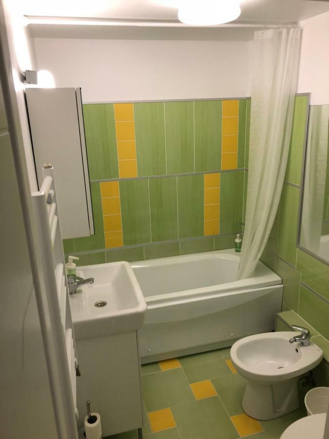 Green Apartment 6 布加勒斯特 外观 照片