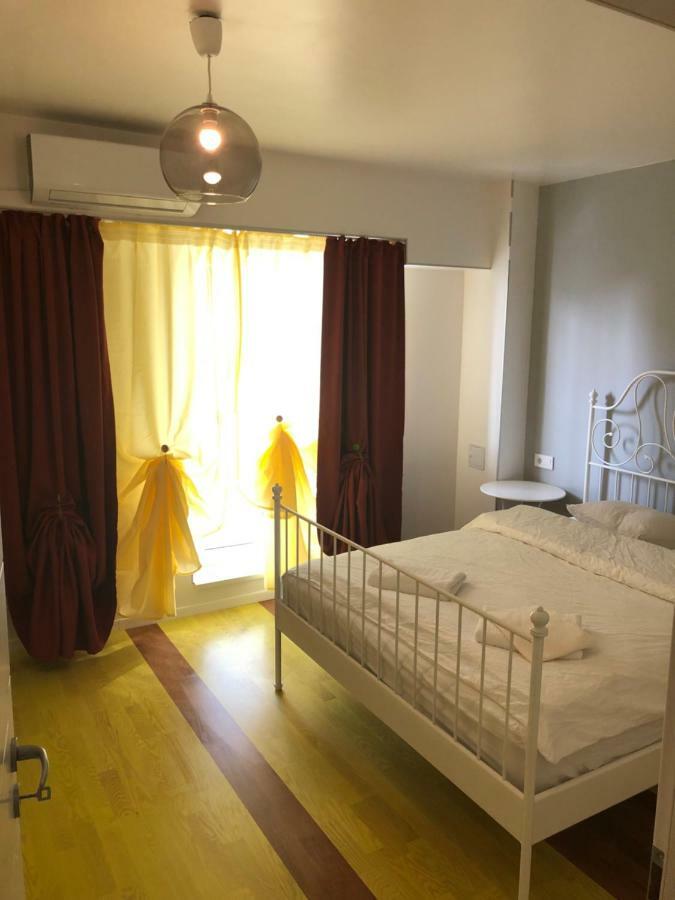 Green Apartment 6 布加勒斯特 外观 照片